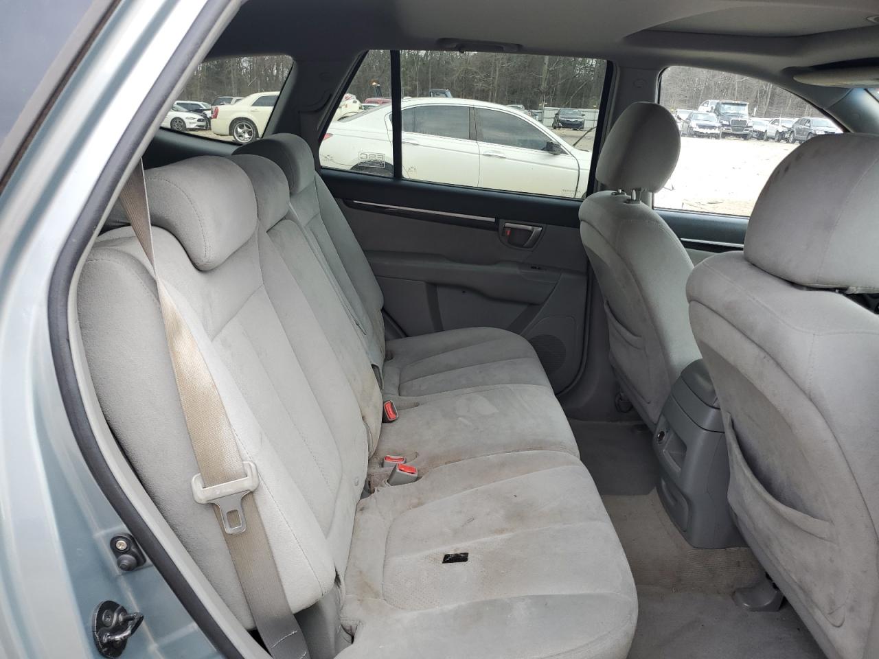 2008 Hyundai Santa Fe - Image 11