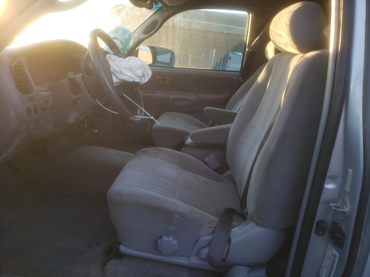 2000 Toyota Tundra - Image 7