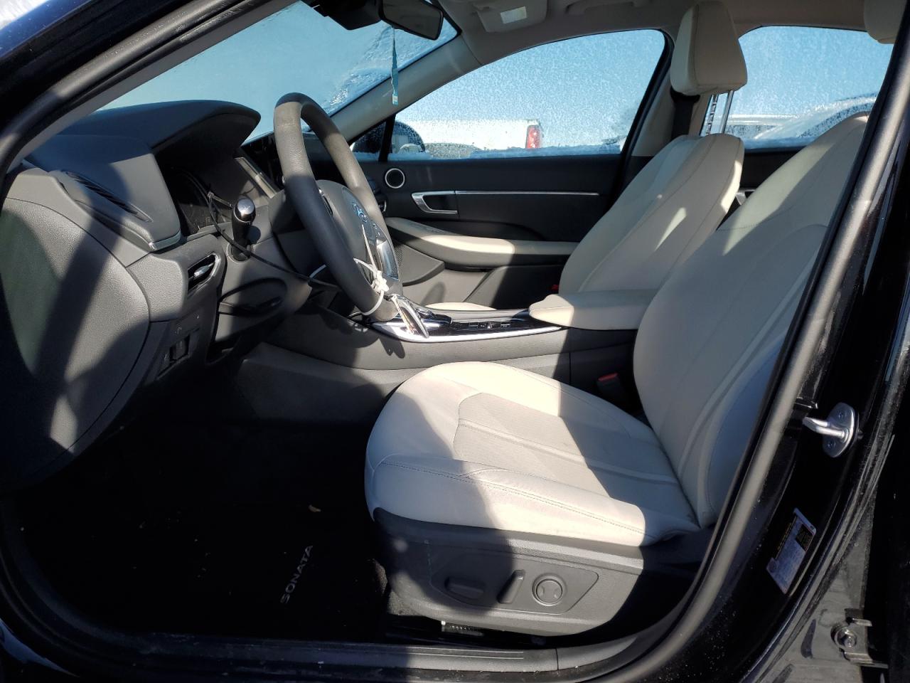 2023 Hyundai Sonata - Image 7