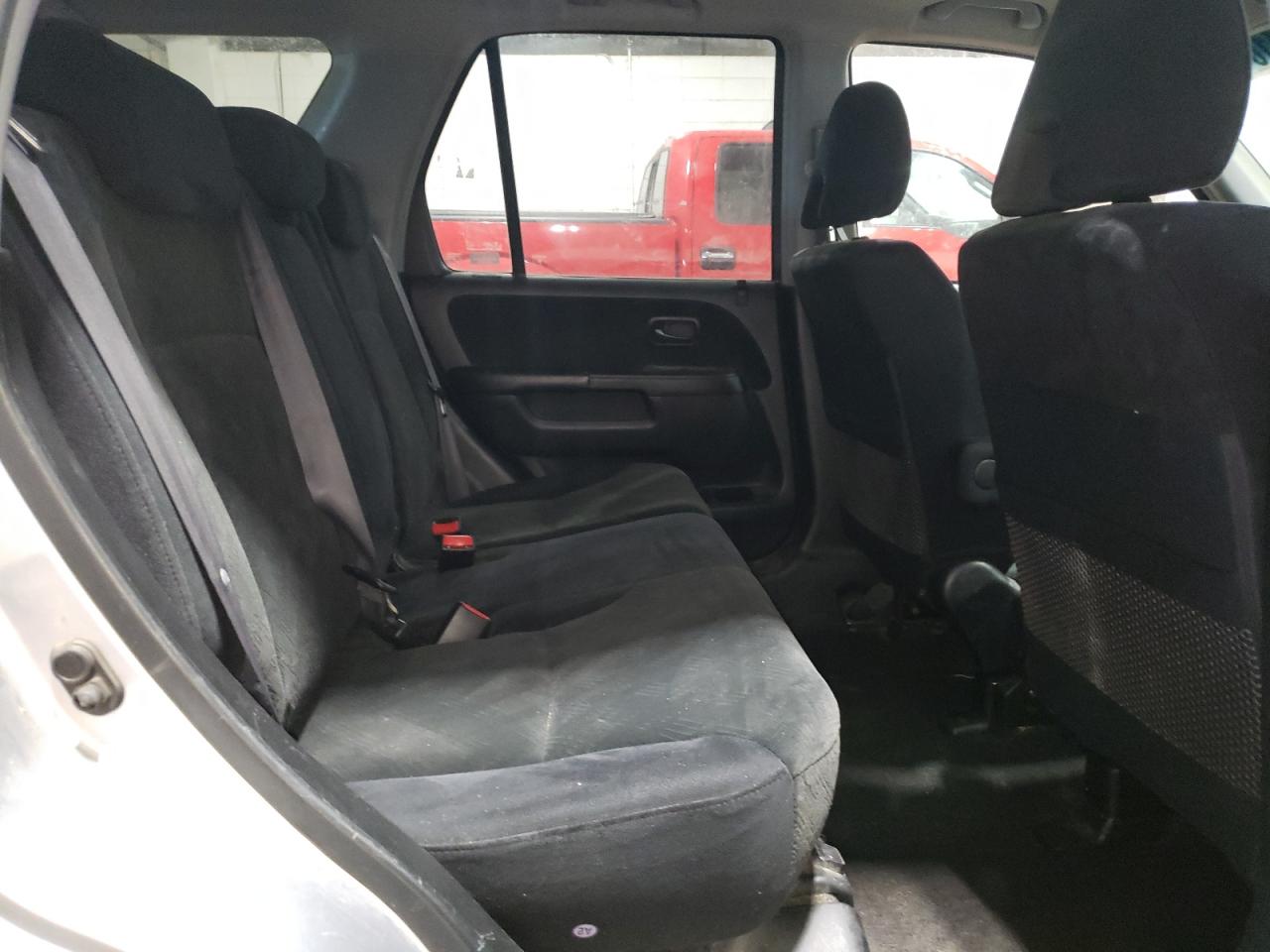 2005 Honda CR-V - Image 11