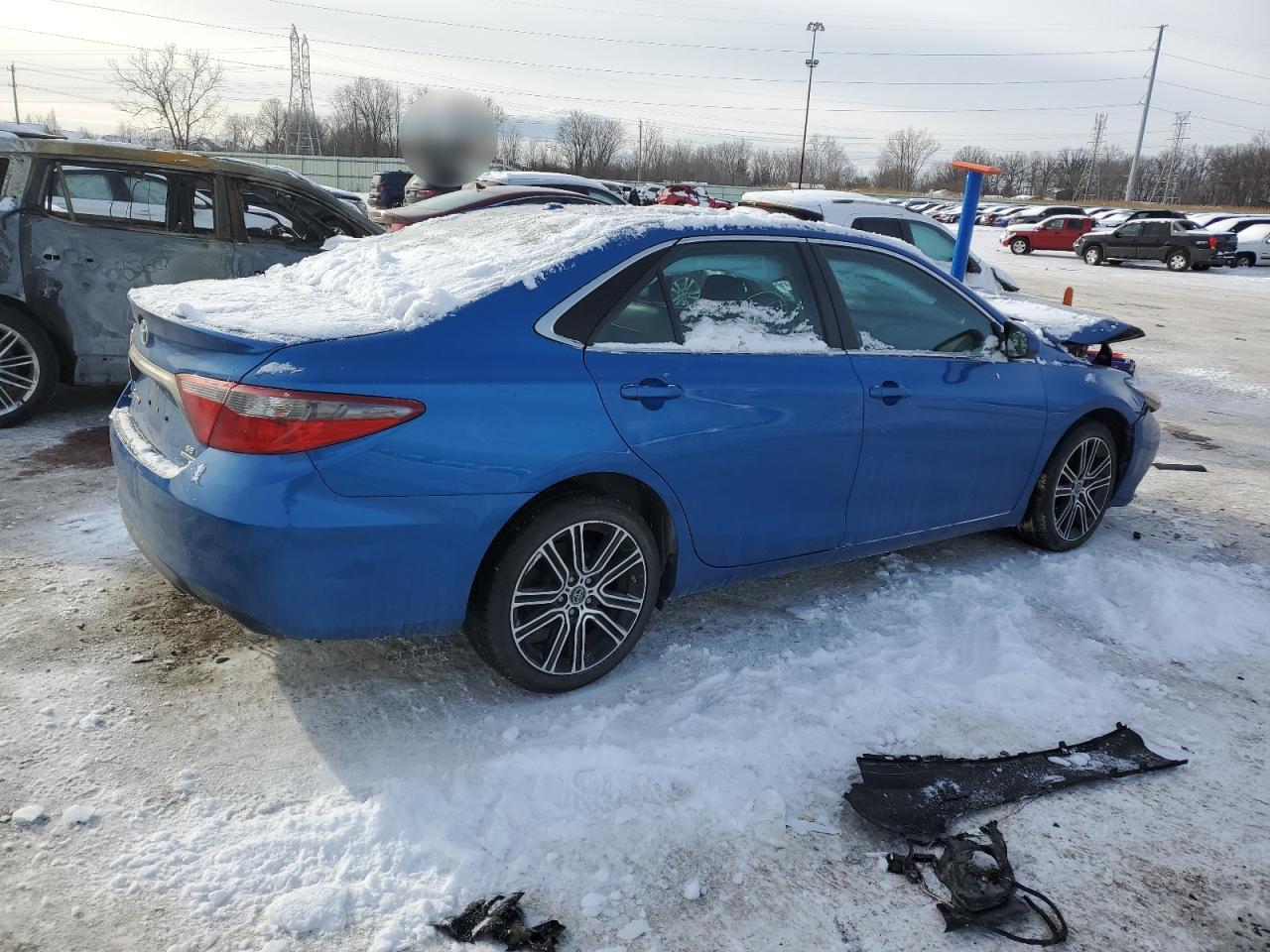 2016 Toyota Camry - Image 3