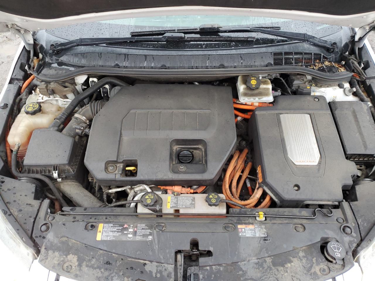 2012 Chevrolet Volt - Image 13