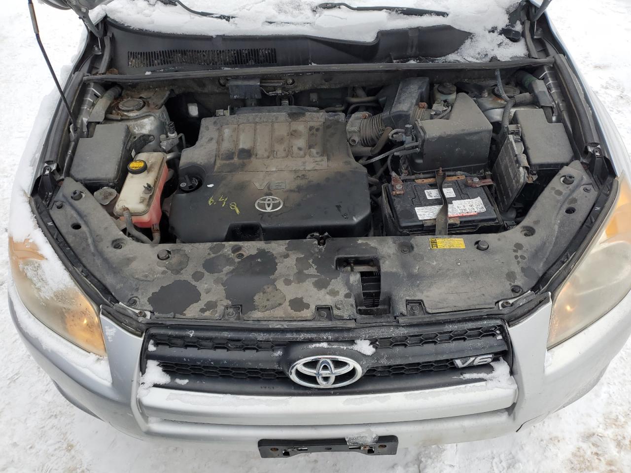 2011 Toyota RAV 4 - Image 12