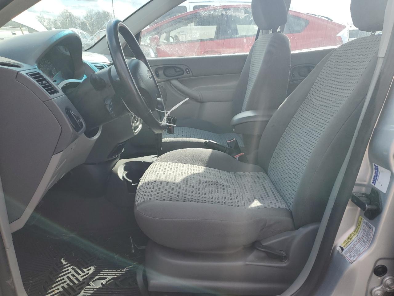 2005 Ford Focus - Image 7