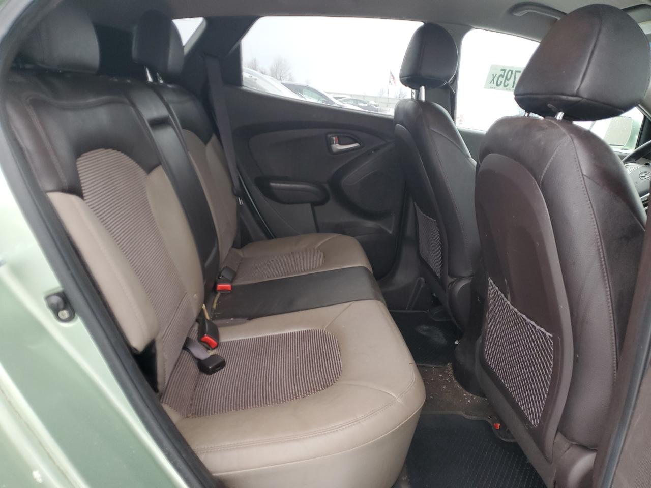2012 Hyundai Tucson - Image 11