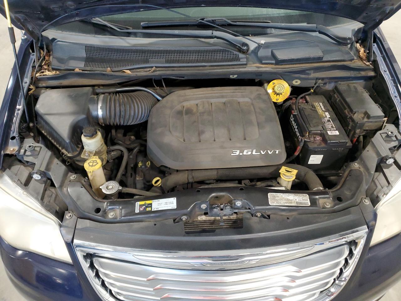 2013 Chrysler Town & Country - Image 12