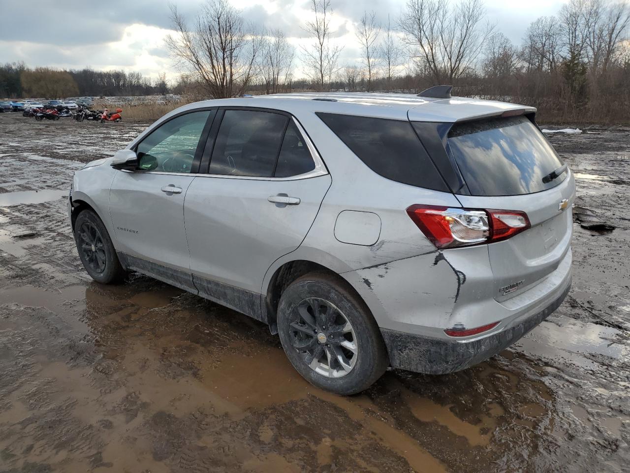 2018 Chevrolet Equinox - Image 2