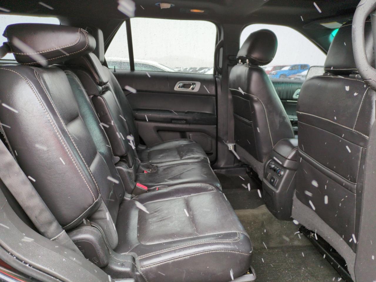 2014 Ford Explorer - Image 10