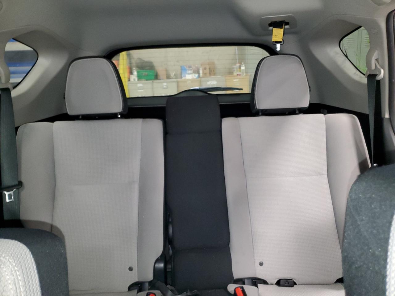 2018 Toyota RAV 4 - Image 10