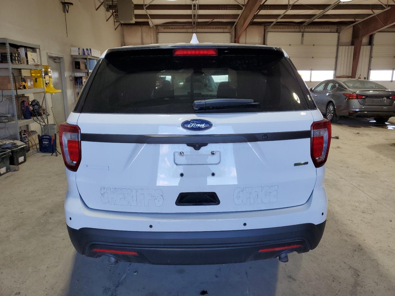 2017 Ford Explorer - Image 6