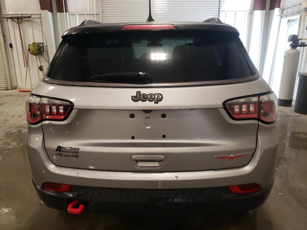 2018 Jeep Compass - Image 6