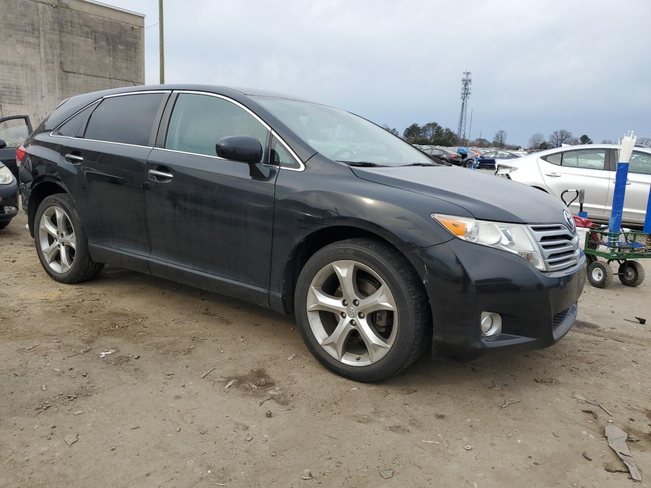 2010 Toyota Venza - Image 4