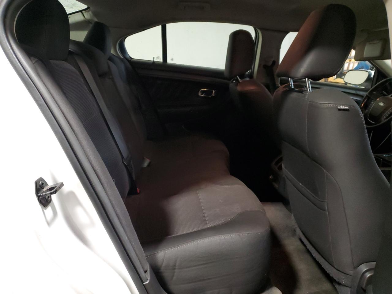 2011 Ford Taurus - Image 10