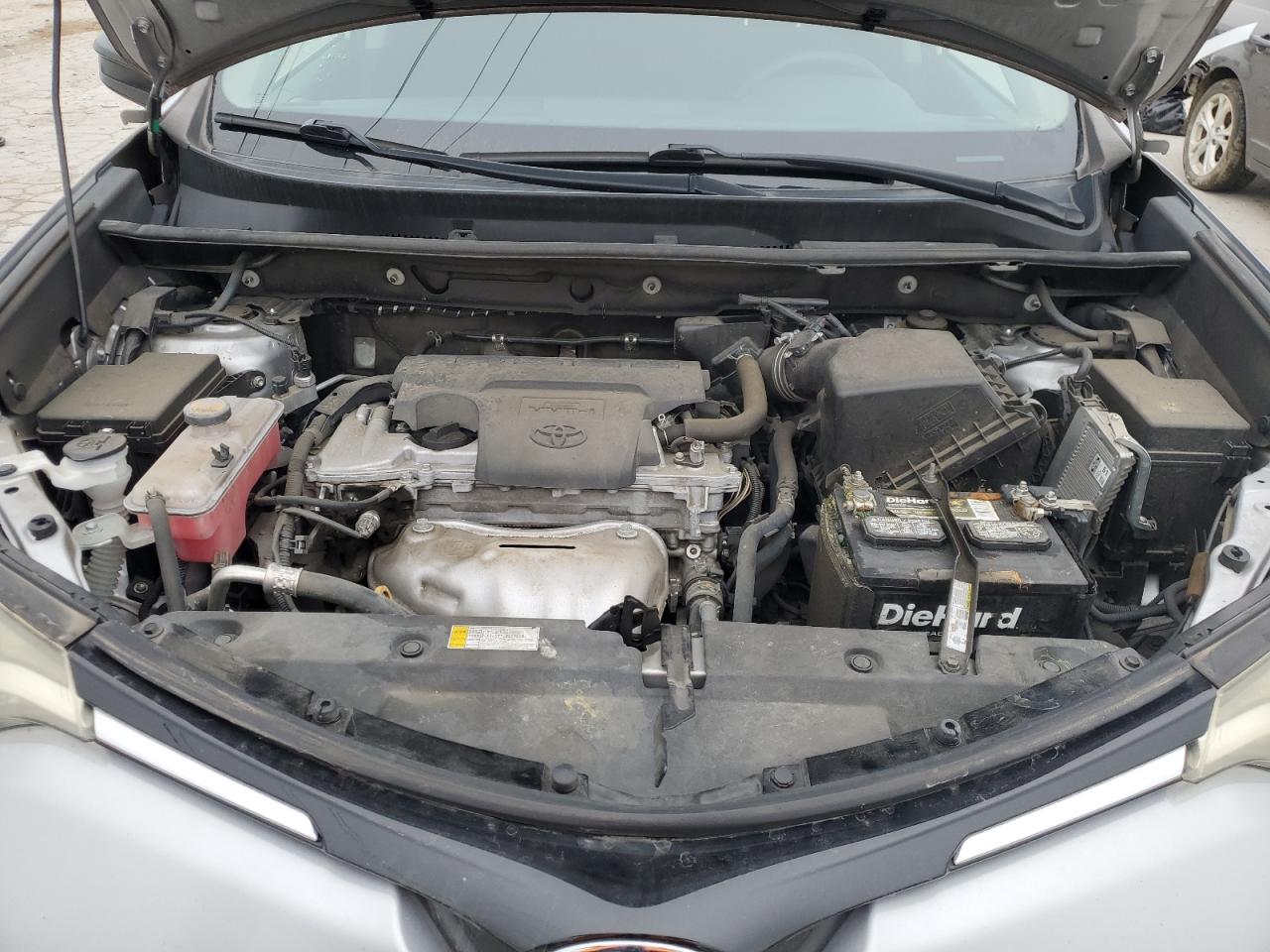 2016 Toyota RAV 4 - Image 12