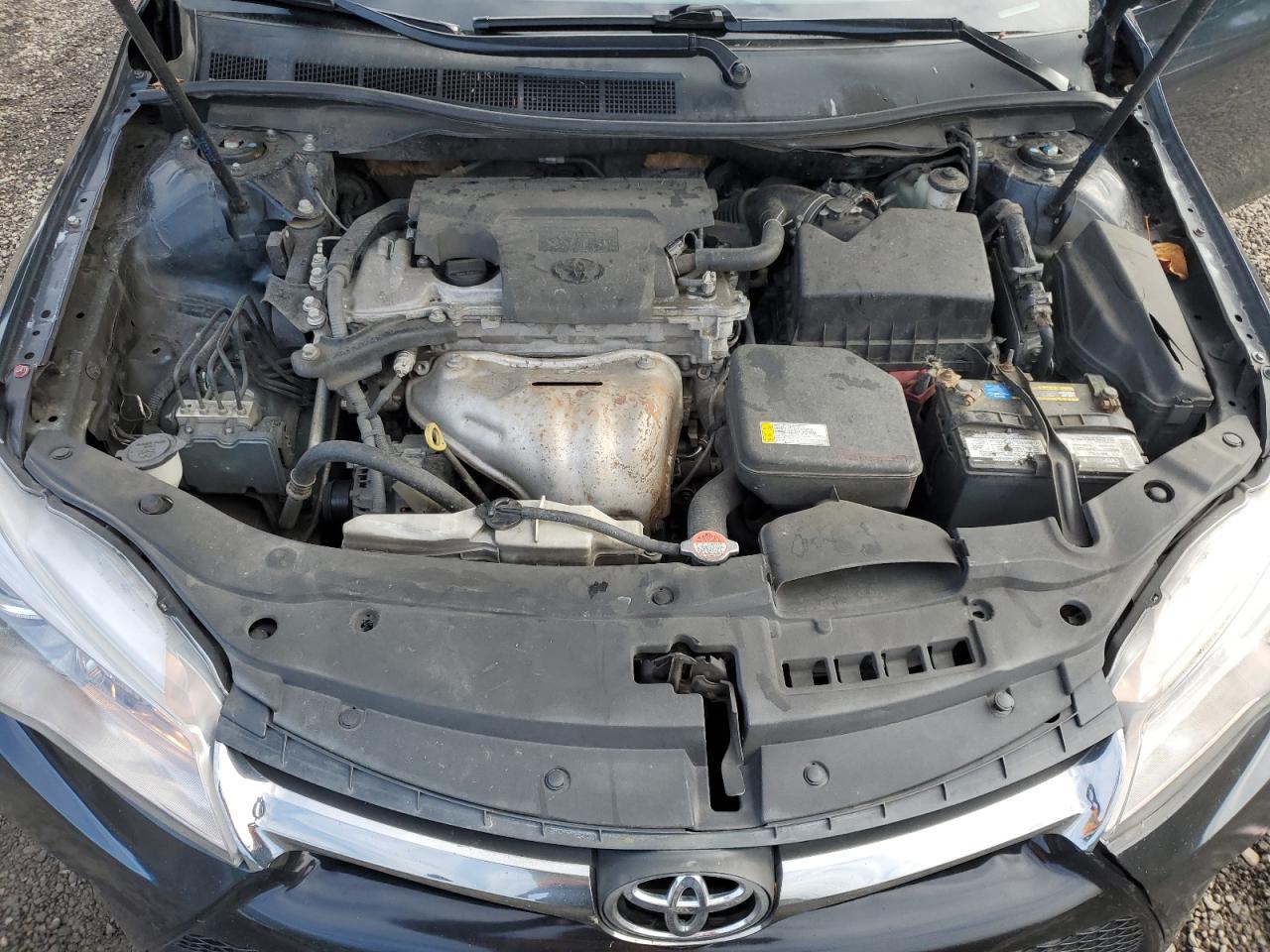 2016 Toyota Camry - Image 12