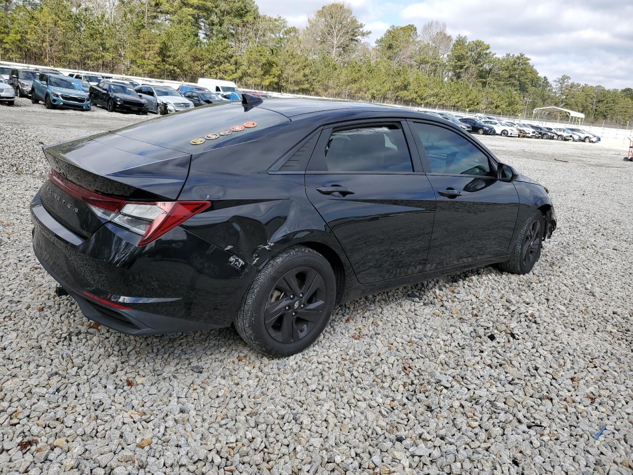 2021 Hyundai Elantra - Image 3