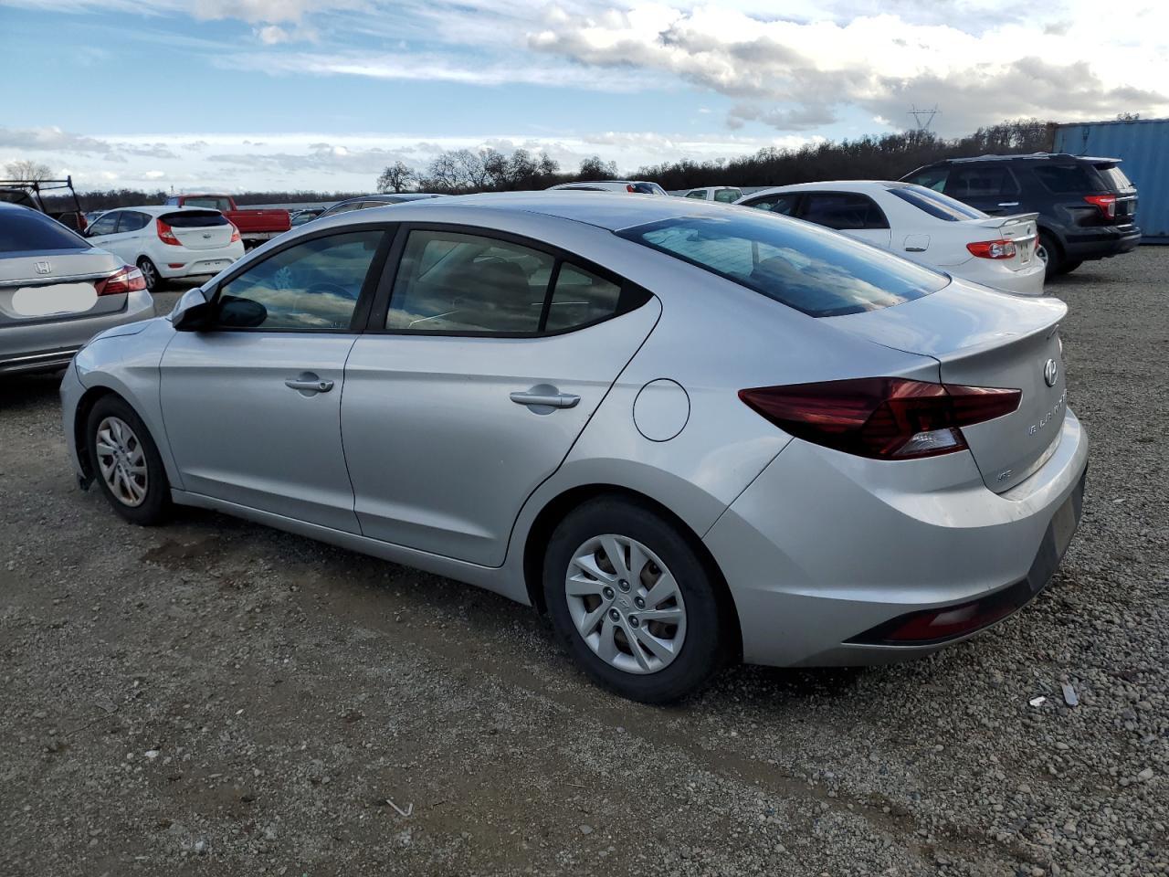 2019 Hyundai Elantra - Image 2