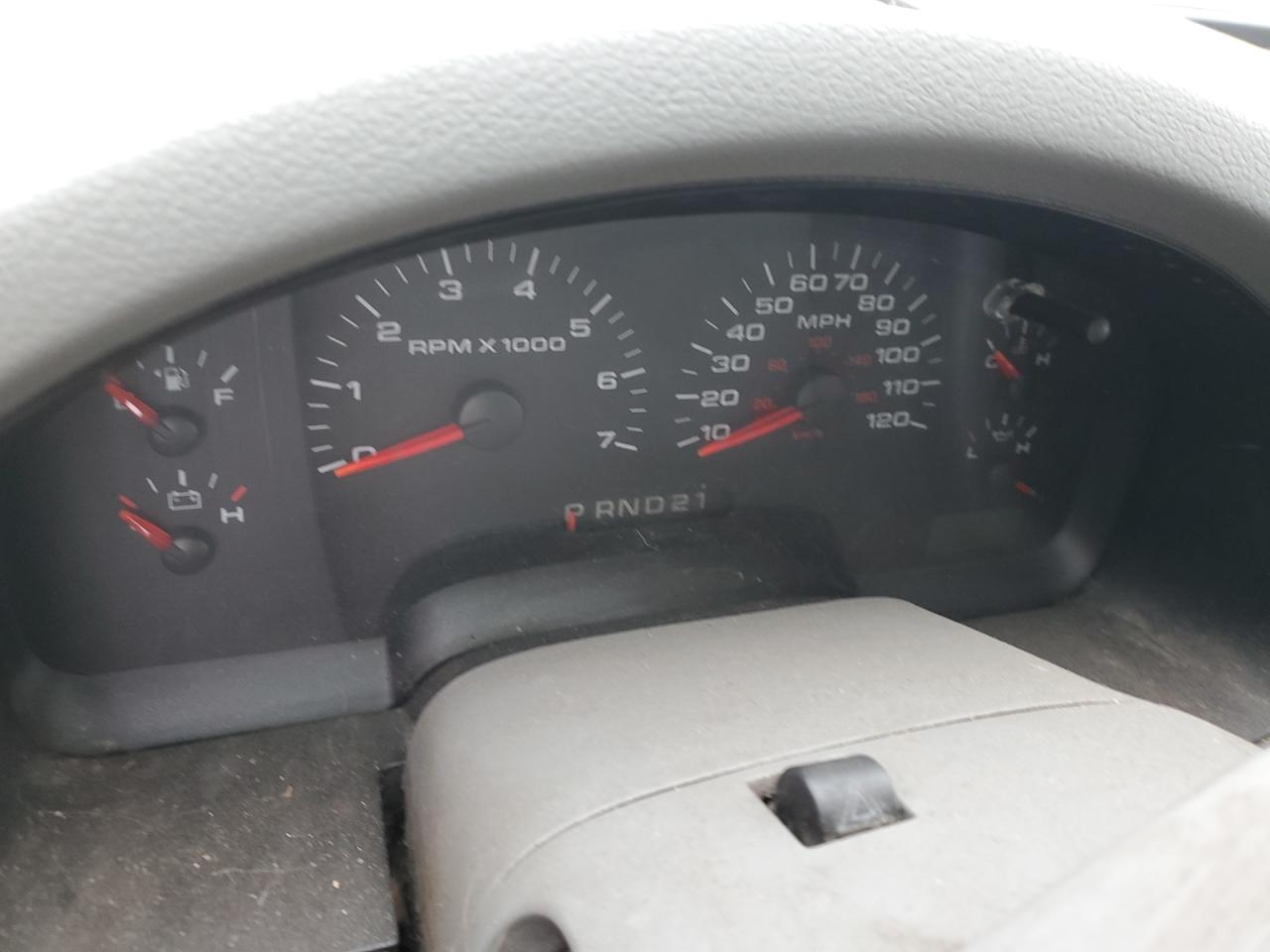 2005 Ford F-150 - Image 9