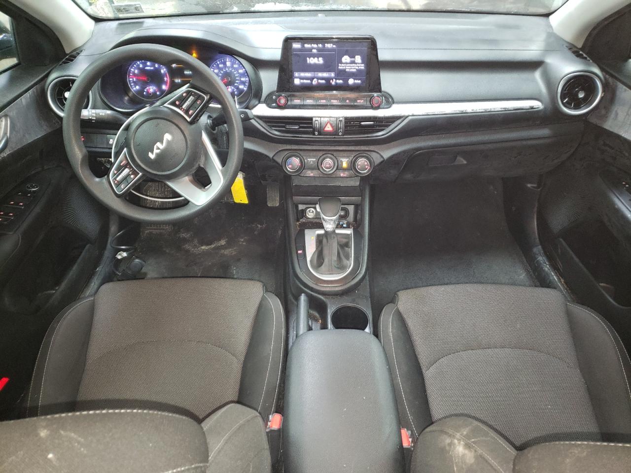 2023 Kia Forte - Image 8