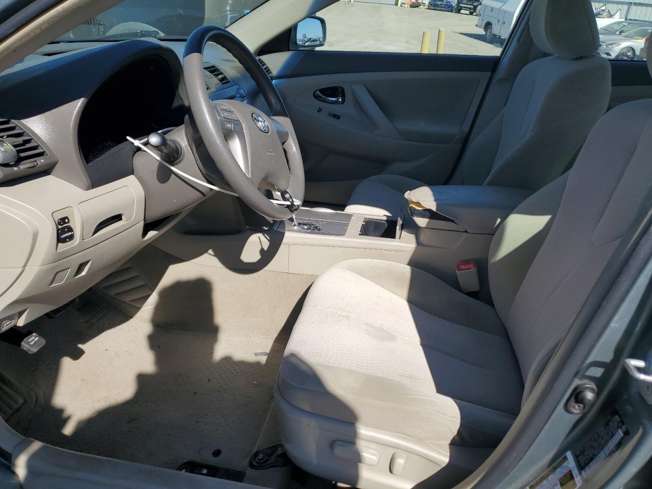 2010 Toyota Camry - Image 7