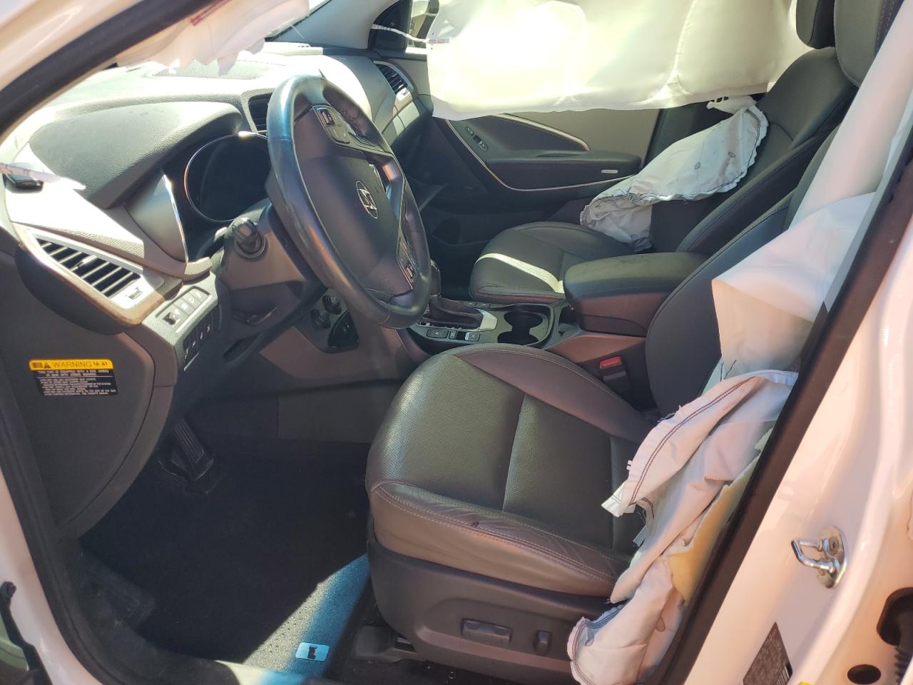 2017 Hyundai Santa Fe - Image 7