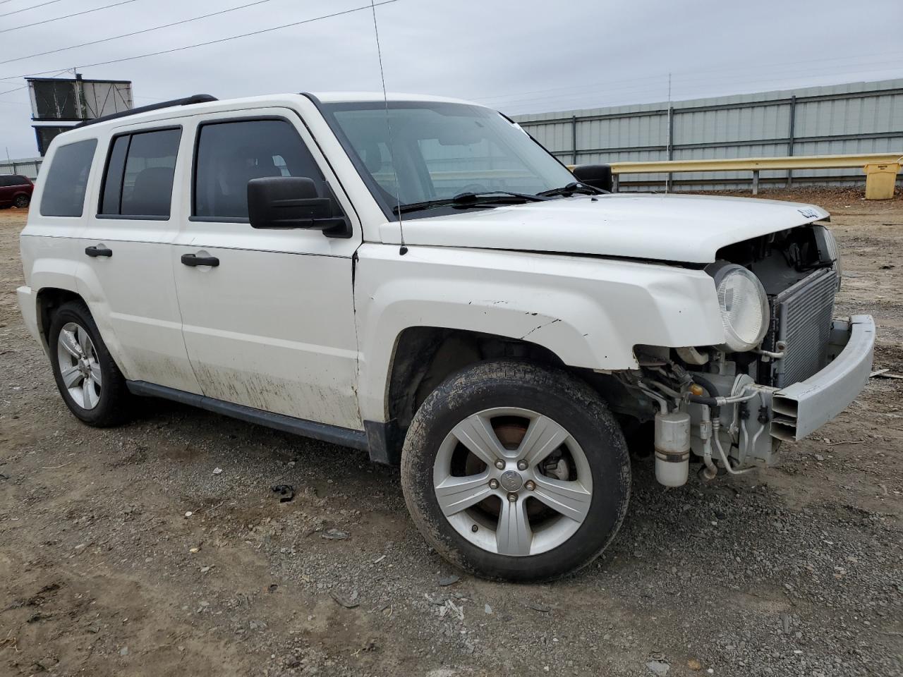 2007 Jeep Liberty (Patriot) - Image 4