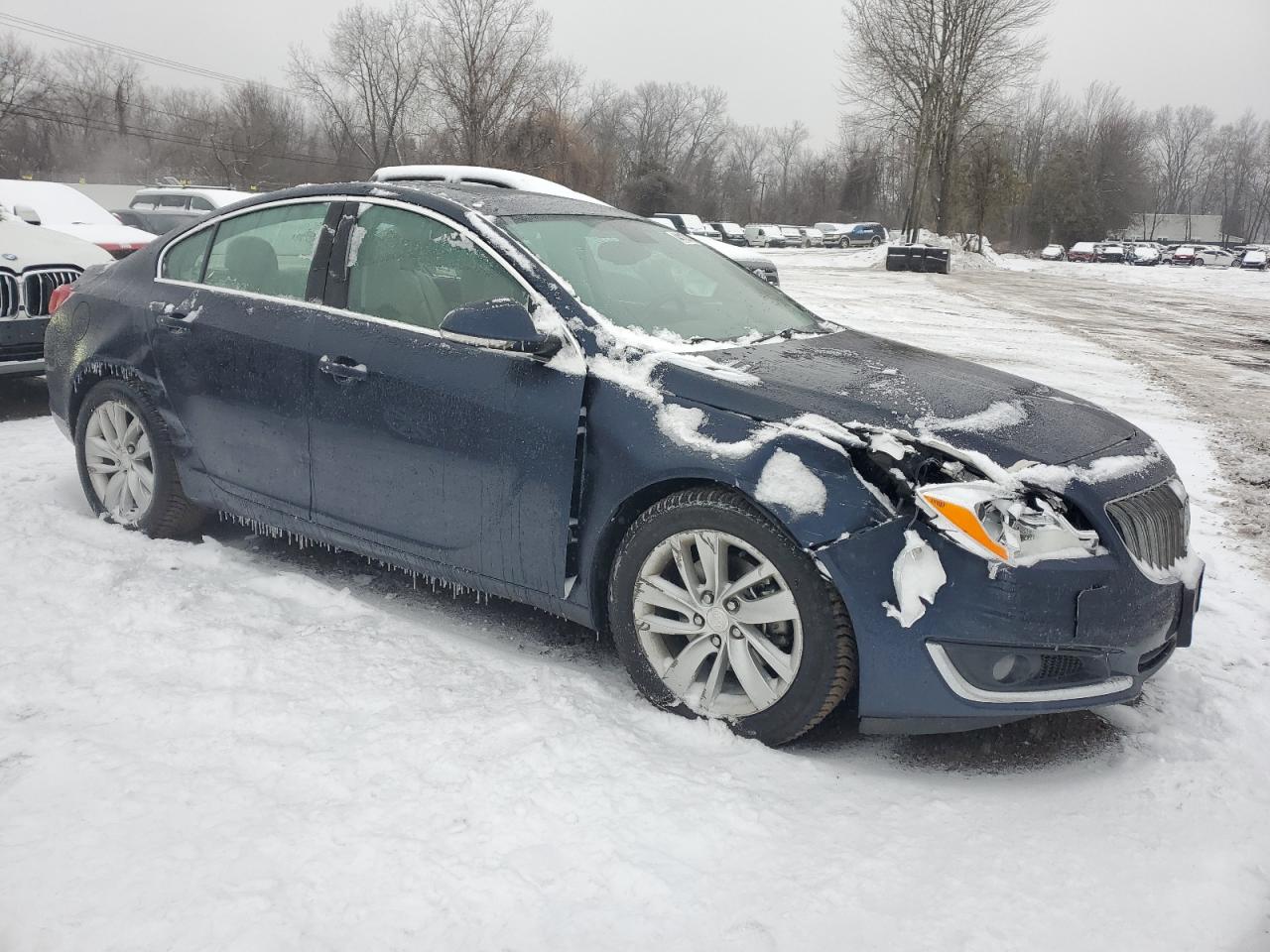 2015 Buick Regal - Image 4