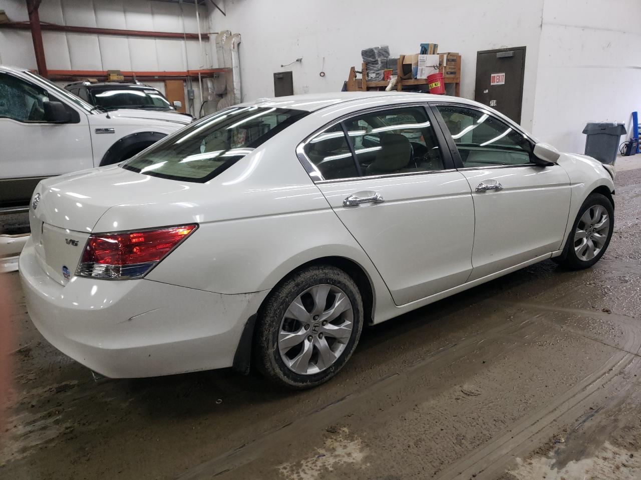 2009 Honda Accord - Image 3