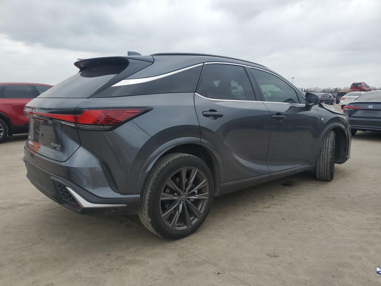 2024 Lexus RX - Image 3