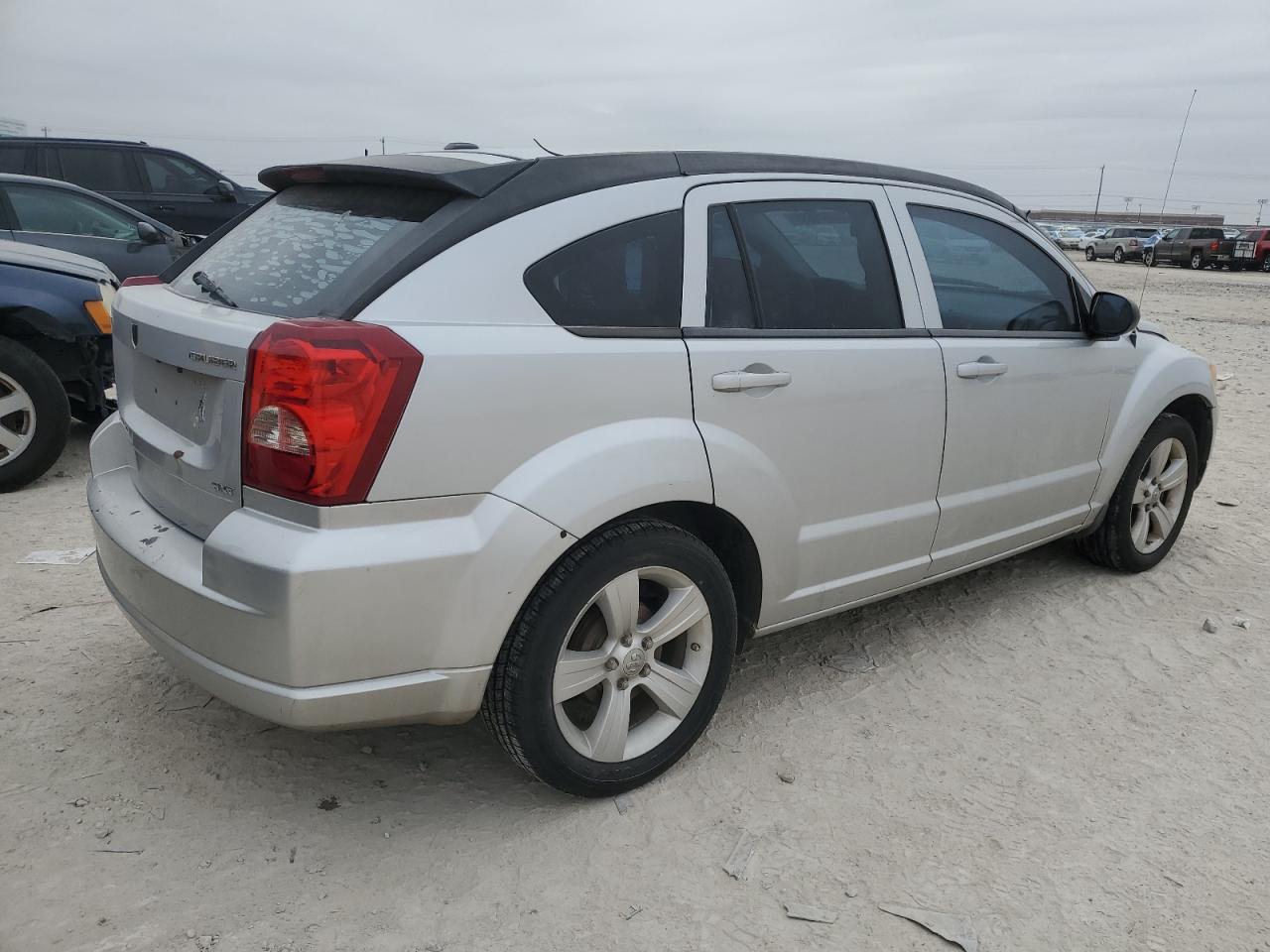 2010 Dodge Caliber - Image 3