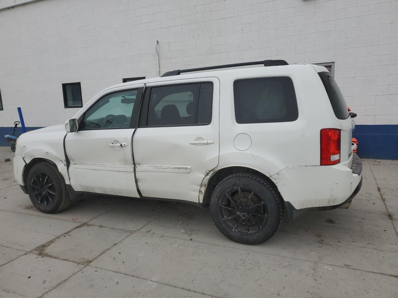 2014 Honda Pilot - Image 2