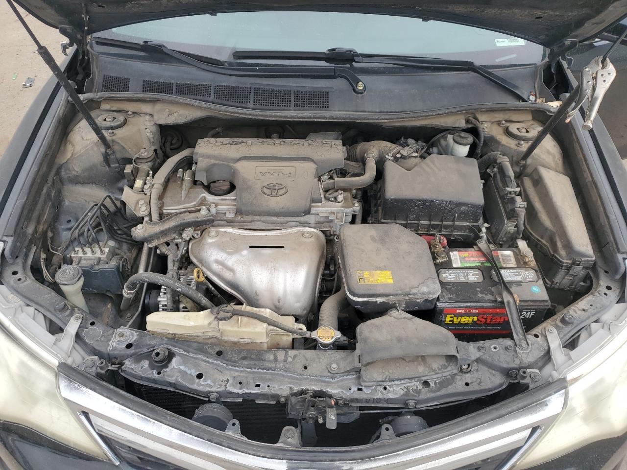 2012 Toyota Camry - Image 13