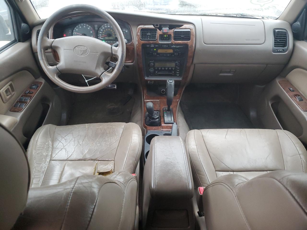 2000 Toyota 4Runner - Image 8