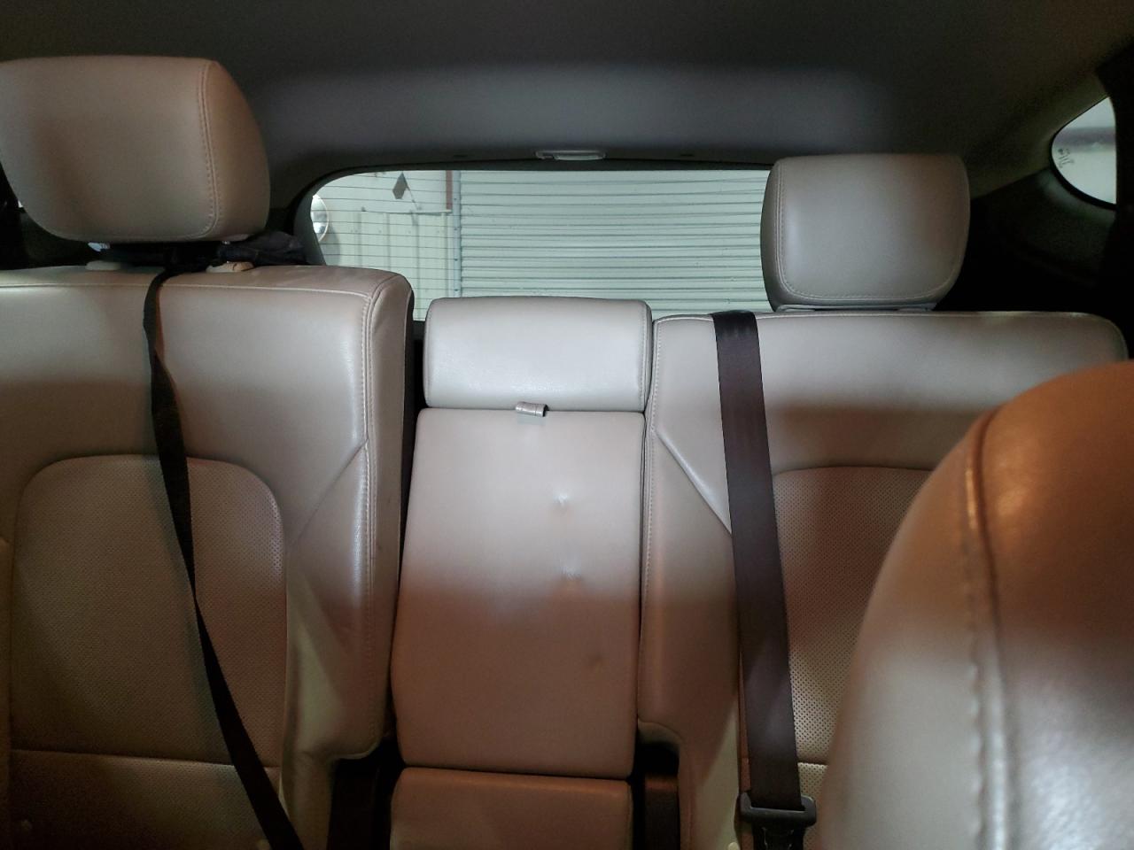 2017 Hyundai Santa Fe - Image 10