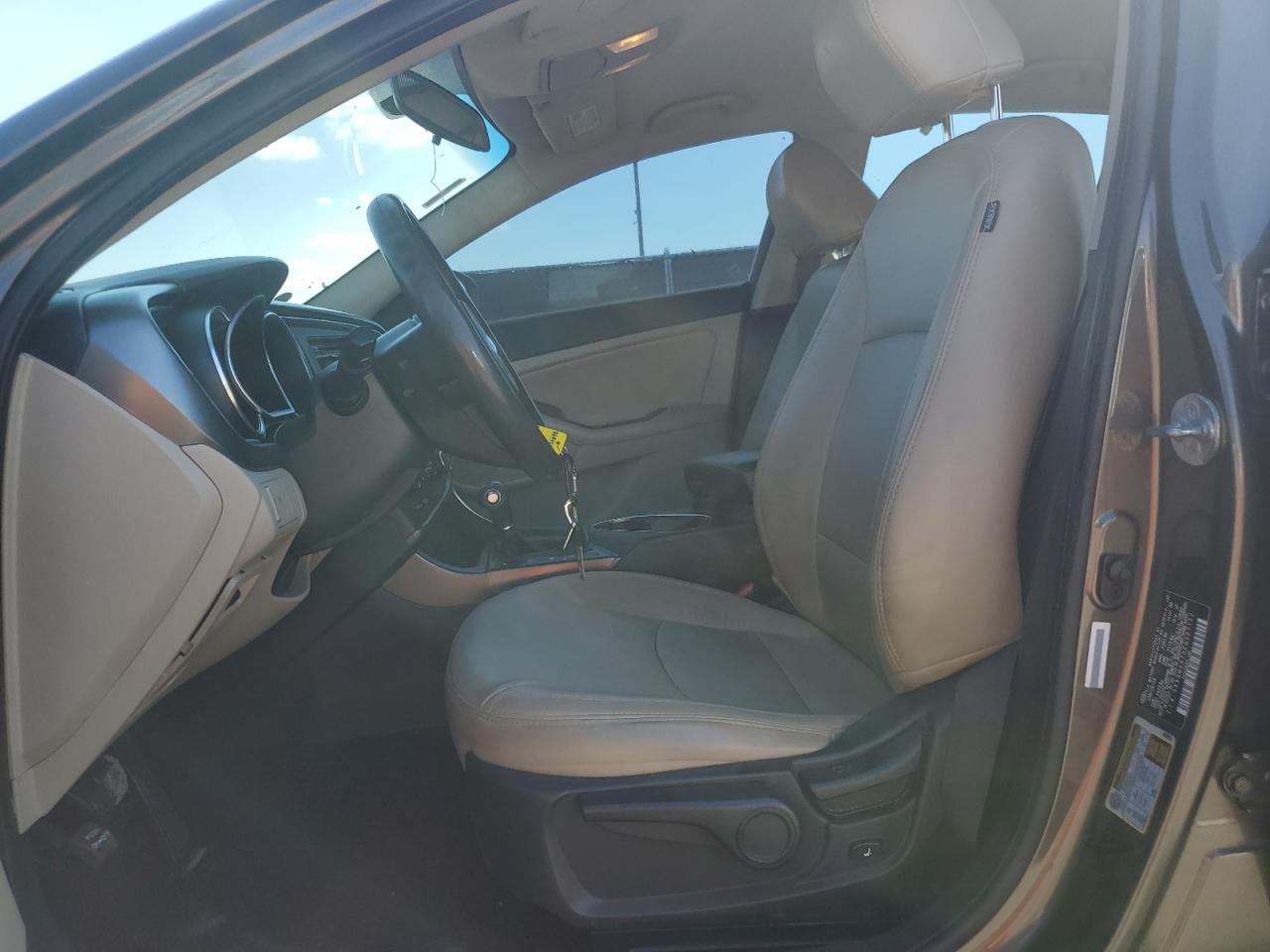 2014 Kia Optima - Image 7