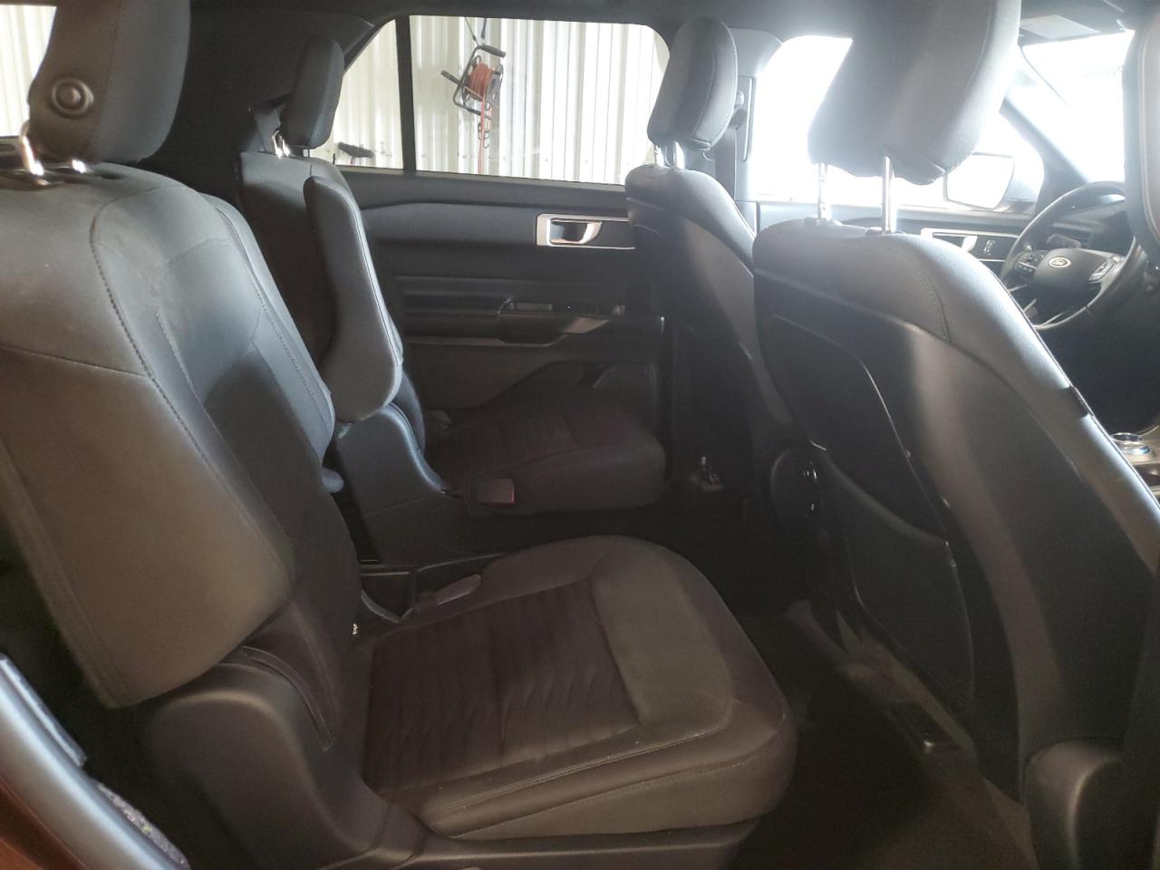 2020 Ford Explorer - Image 11