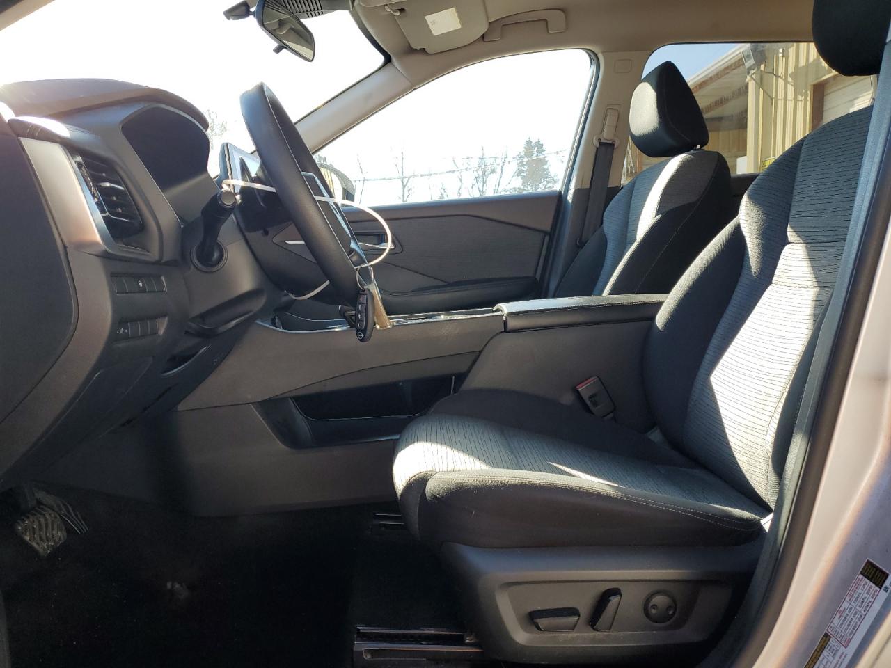 2021 Nissan Rogue - Image 7
