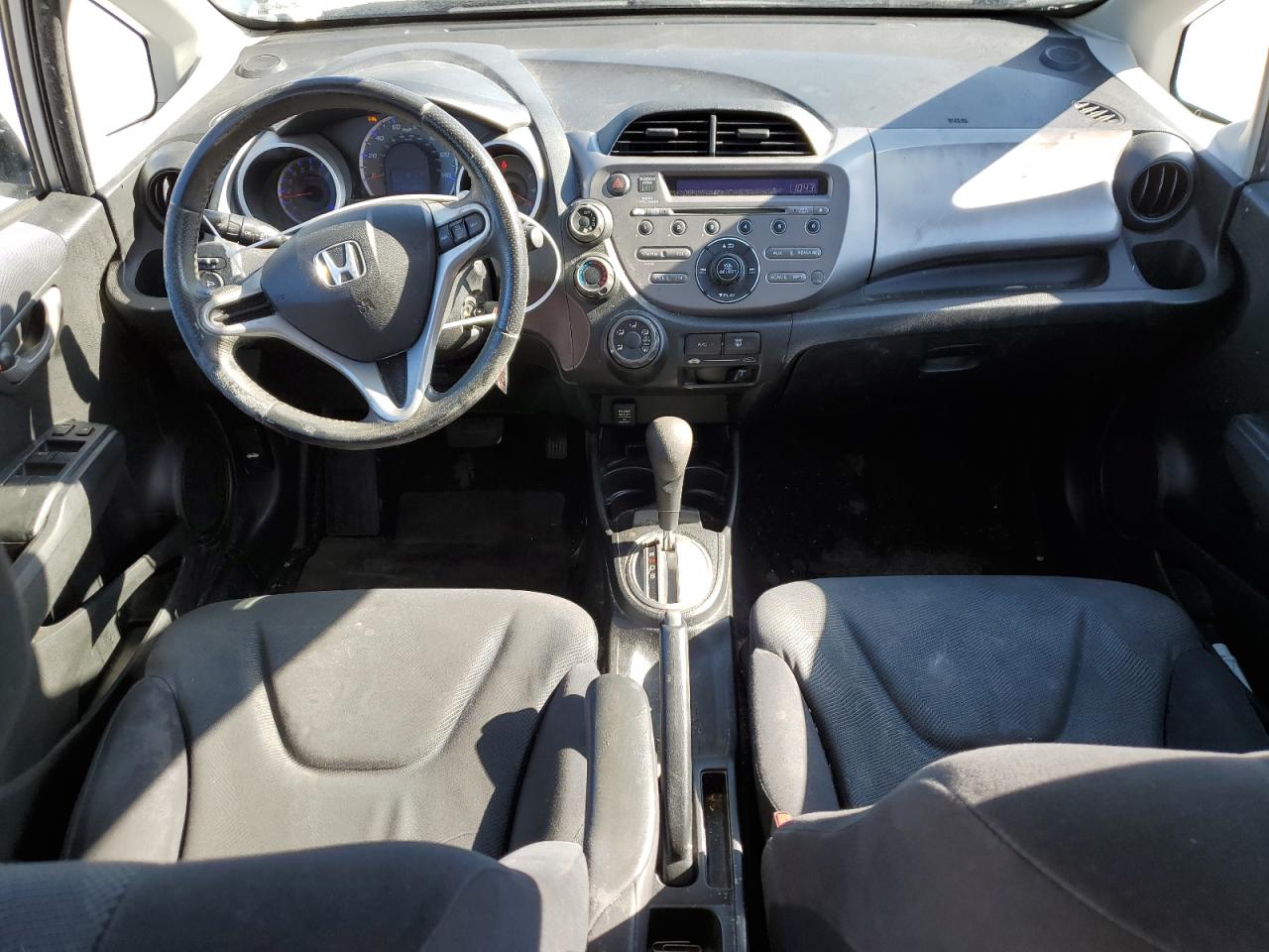 2010 Honda Fit - Image 8