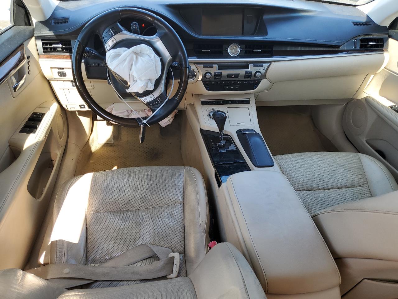 2014 Lexus ES - Image 8
