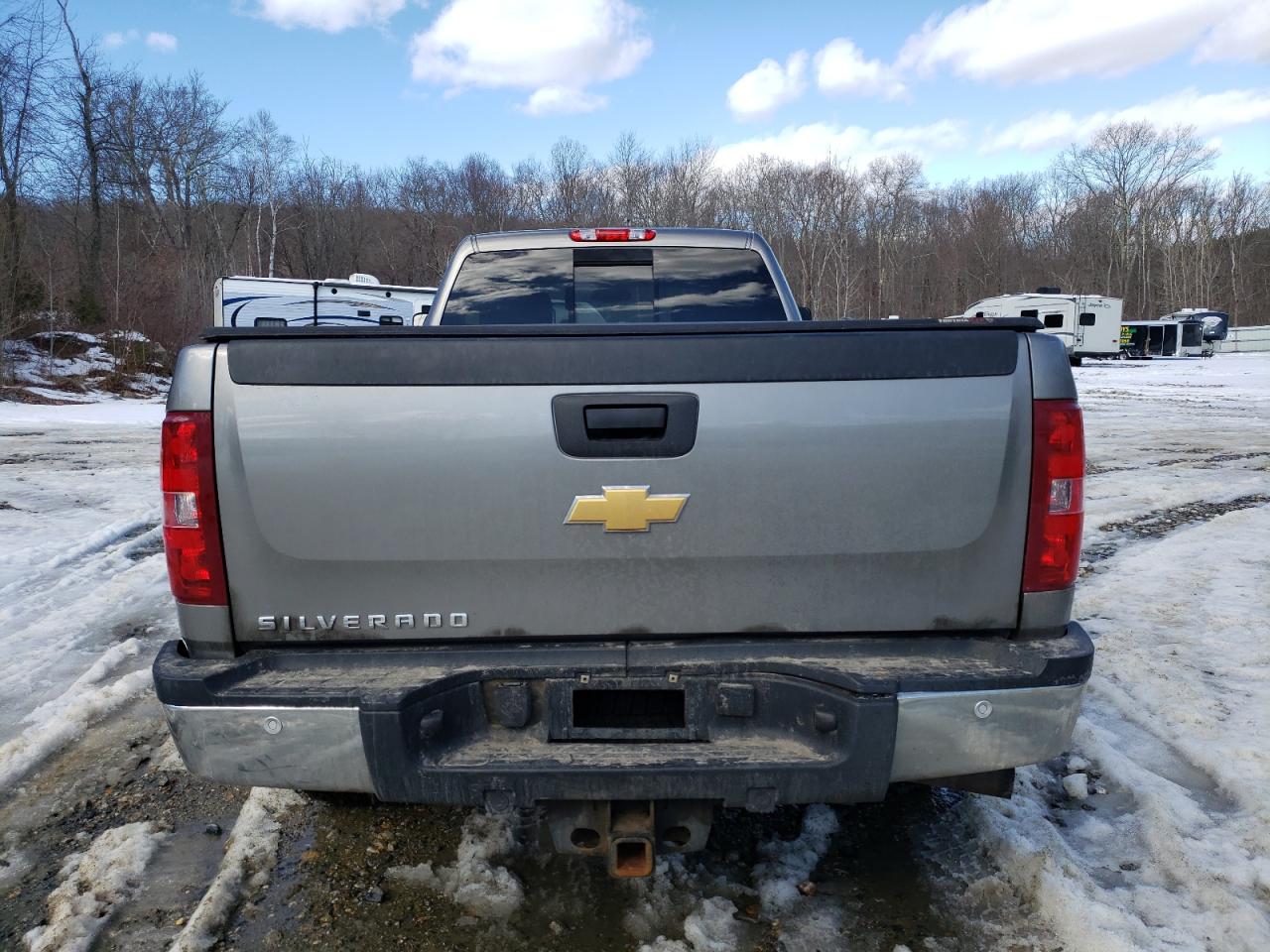 2013 Chevrolet Silverado - Image 6