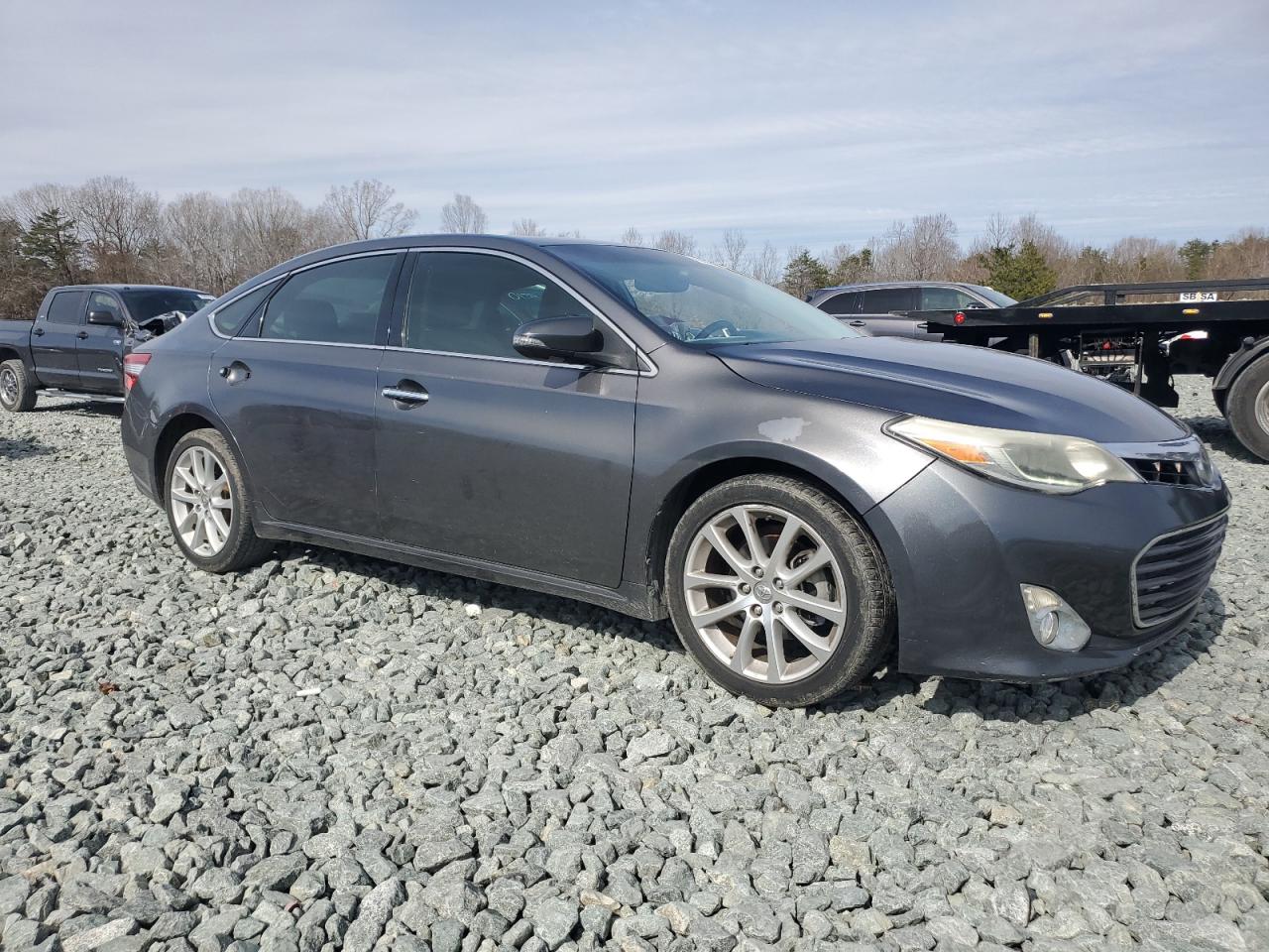 2014 Toyota Avalon - Image 4