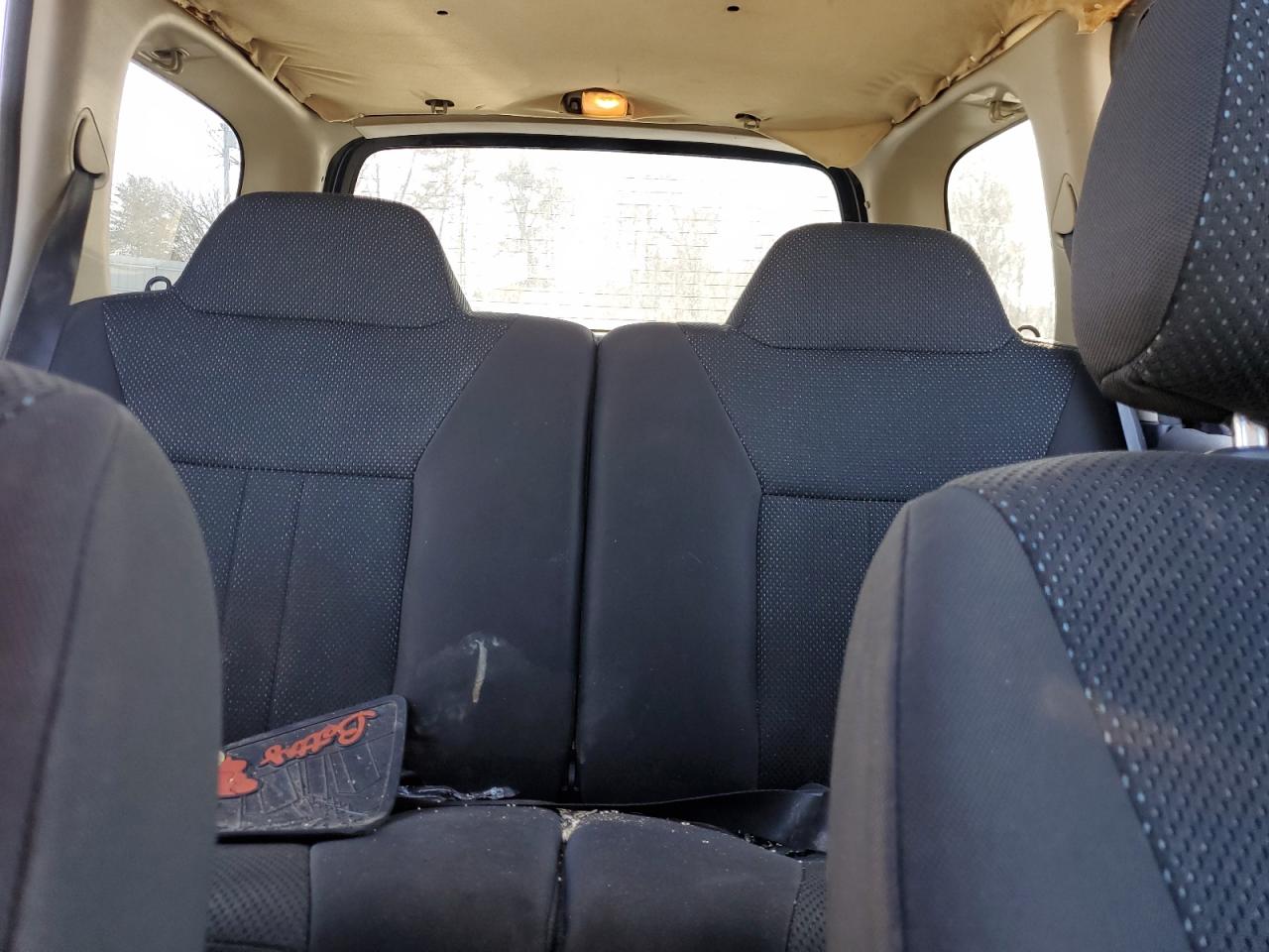 2003 Nissan XTerra - Image 10