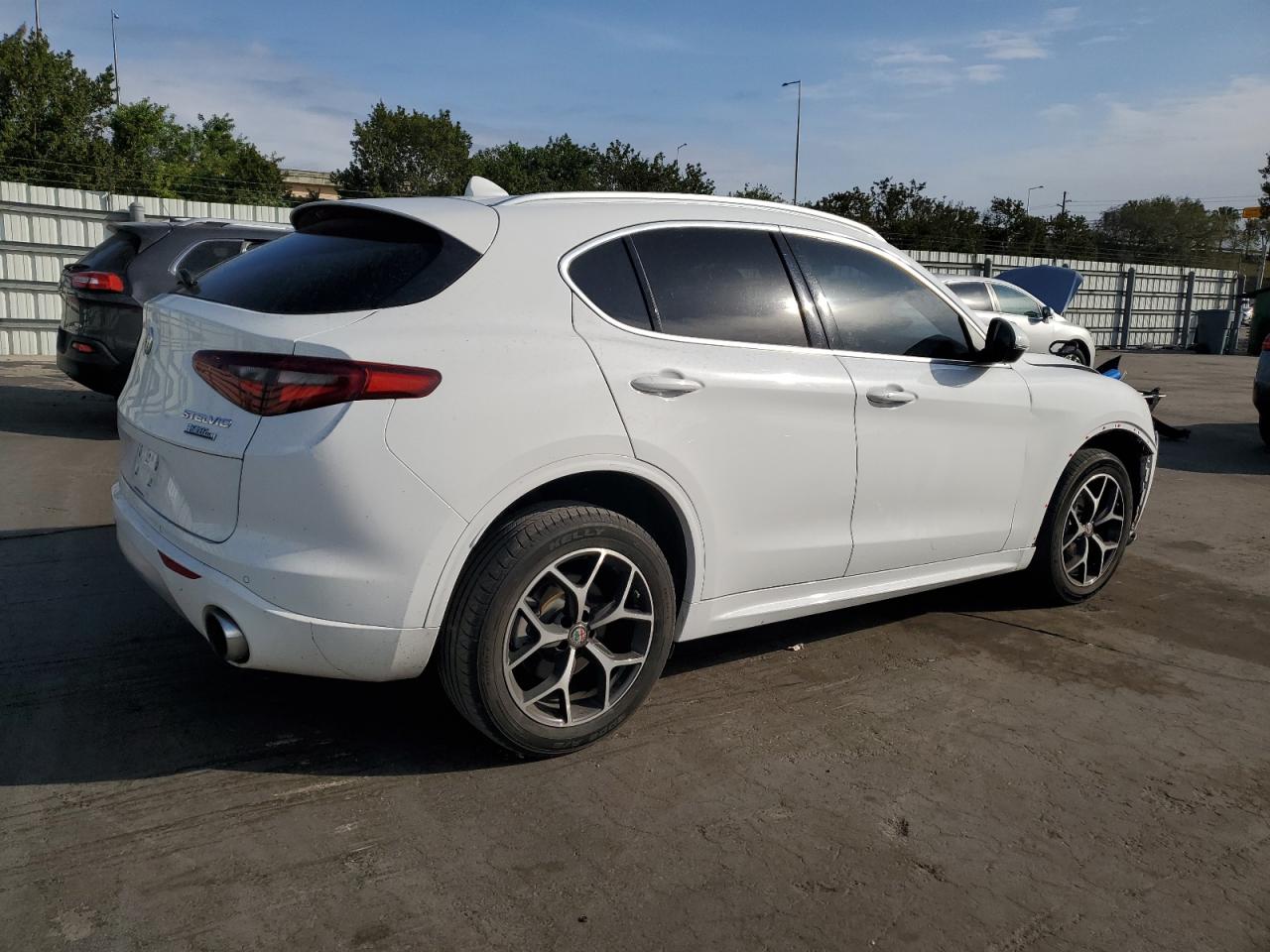 2020 Alfa Romeo Stelvio - Image 3