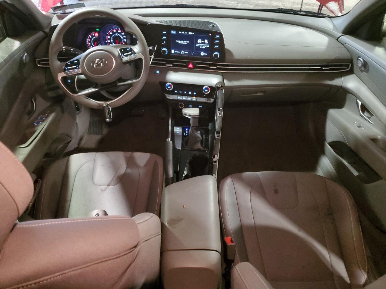 2023 Hyundai Elantra - Image 8