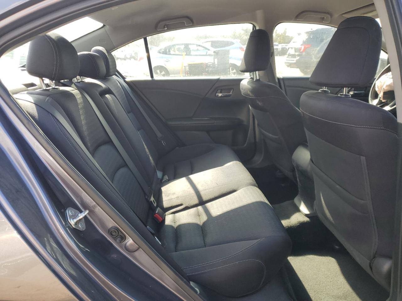 2015 Honda Accord - Image 11