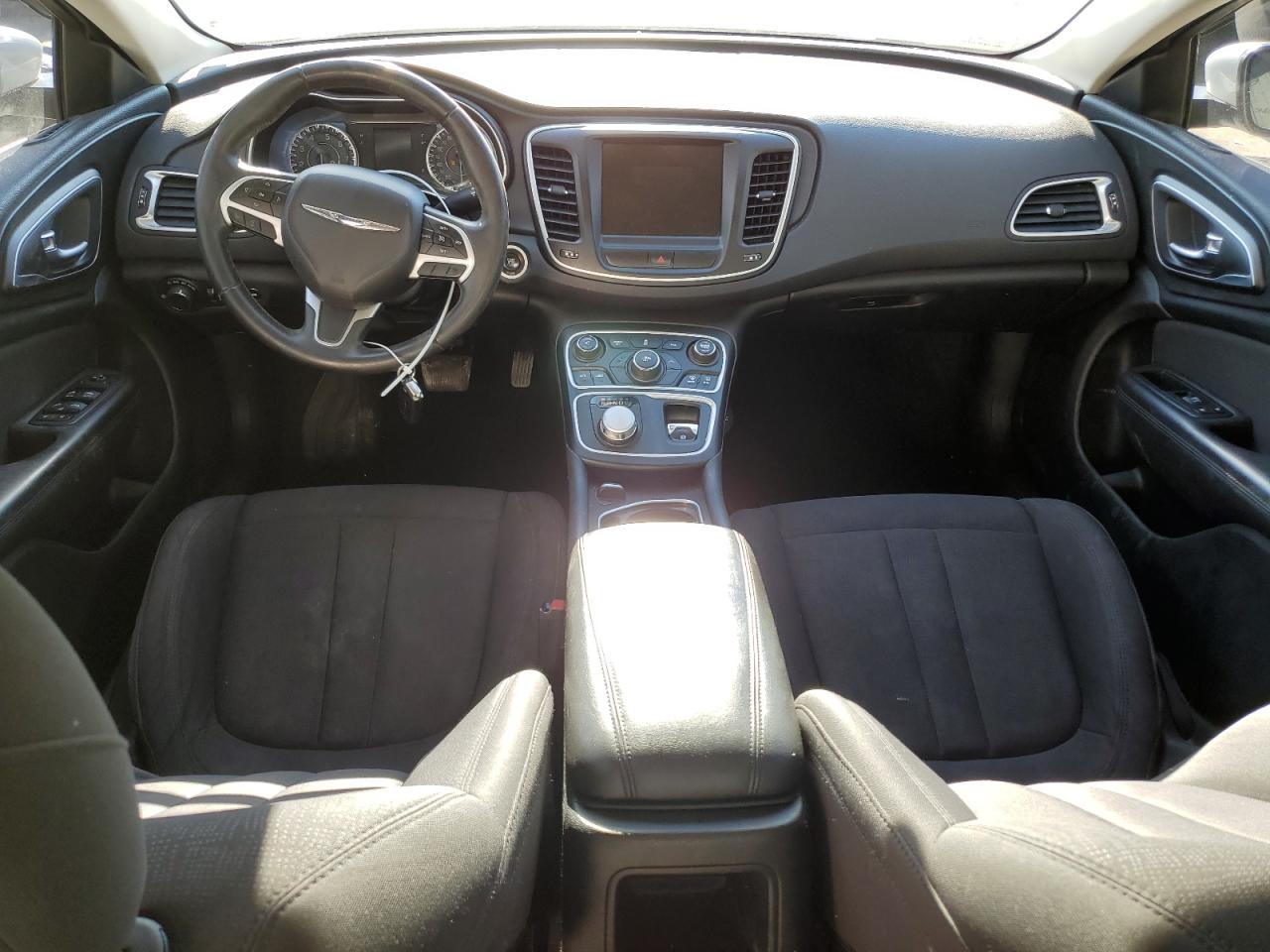 2015 Chrysler 200 - Image 8
