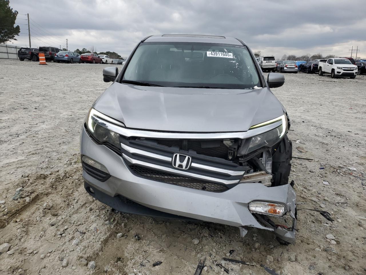 2016 Honda Pilot - Image 5