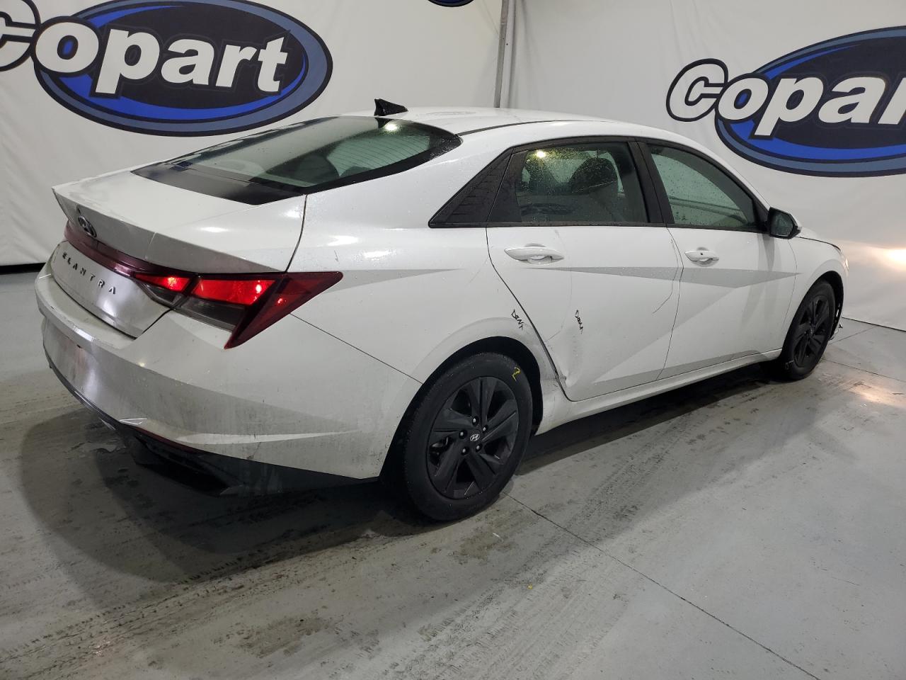 2021 Hyundai Elantra - Image 3