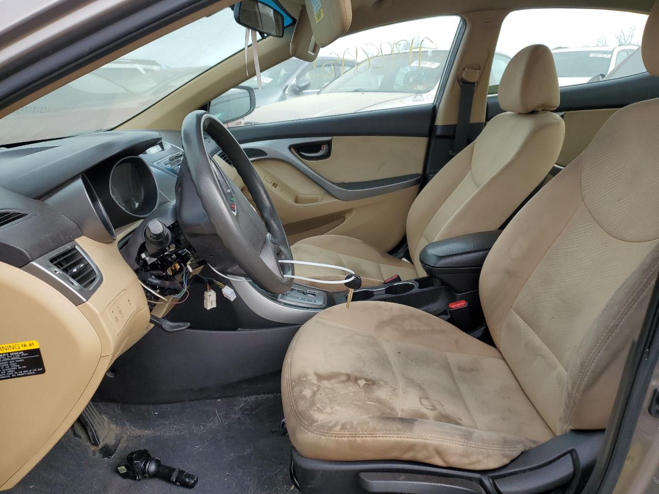 2013 Hyundai Elantra - Image 7