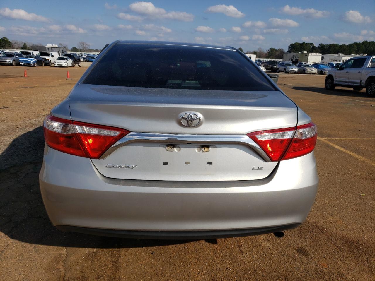 2016 Toyota Camry - Image 6
